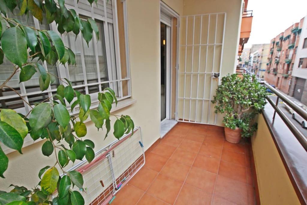 Sevilla Clasica: Amigos Y Familia. Parking Gratis! Exterior photo